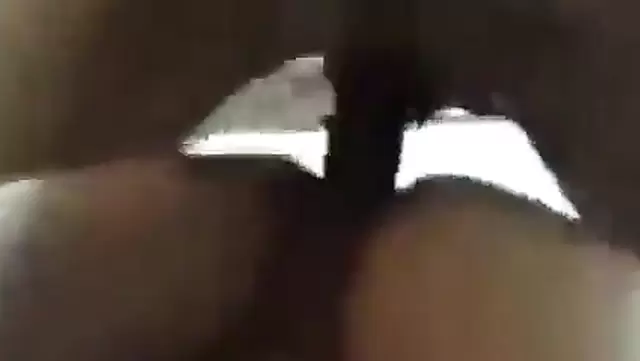 Kırgızistanlı hatun Tokmak'ta amına sertçe geçiriyor.